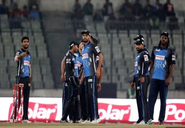 টসে জিতে ফিল্ডিংয়ে রংপুর