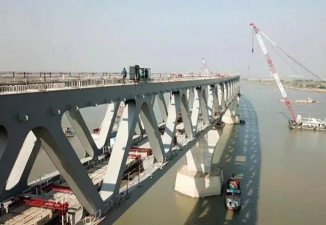 পদ্মা সেতুর ষষ্ঠ স্প্যান বসছে আজ
