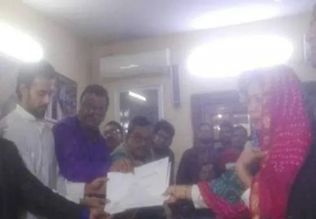 সৈয়দ আশরাফের আসনে মনোনয়ন কিনলেন তার বোন
