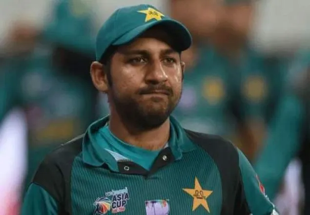 নিষিদ্ধ হচ্ছেন সরফরাজ আহমেদ