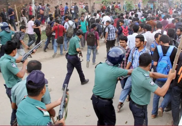 লাঠি ঘোরানো, হুমকি-ধমকি পুলিশের কাজ নয়: ডিএমপি কমিশনার