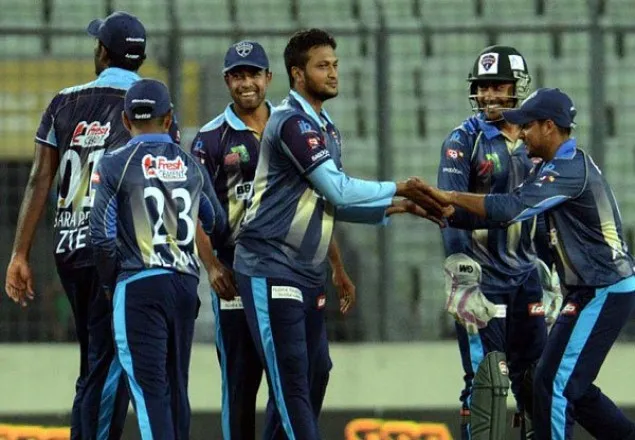 শেষ চারের লড়াইয়ে আজ মাঠে নামছে ঢাকা