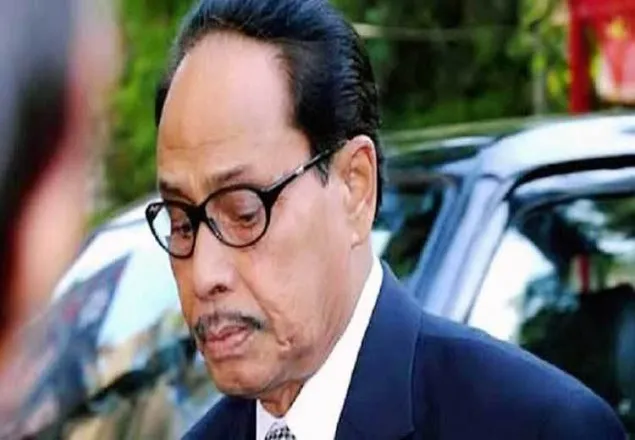 সোমবার দেশে ফিরছেন এরশাদ