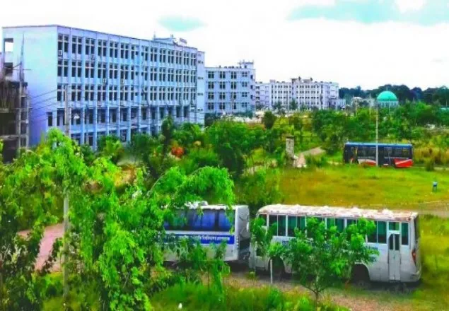 র‍্যাগিংয়ের ভিডিও প্রকাশের পর বহিষ্কার ৬ শিক্ষার্থী