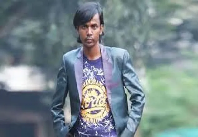 হিরো আলমের শুটিং দেখতে পদ্মার পারে ভিড়