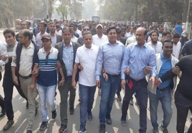 ৯ বছর পর ঢাবিতে ছাত্রদলের মিছিল