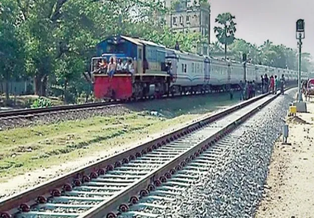 ঢাকা- কিশোরগঞ্জ ট্রেন চলাচল বন্ধ