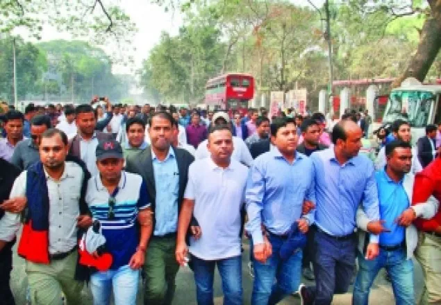 ডাকসু নির্বাচনের পুনঃতফসিল দাবি ছাত্রদলের
