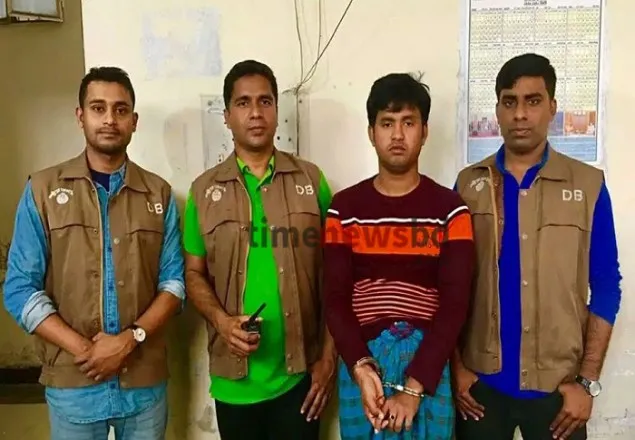 লক্ষ্মীপুরে ৬শ পিস ইয়াবাসহ মাদক ব্যবসায়ী গ্রেফতার