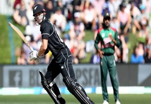 ৩৩১ রানের লক্ষ্যে ব্যাট করছে বাংলাদেশে