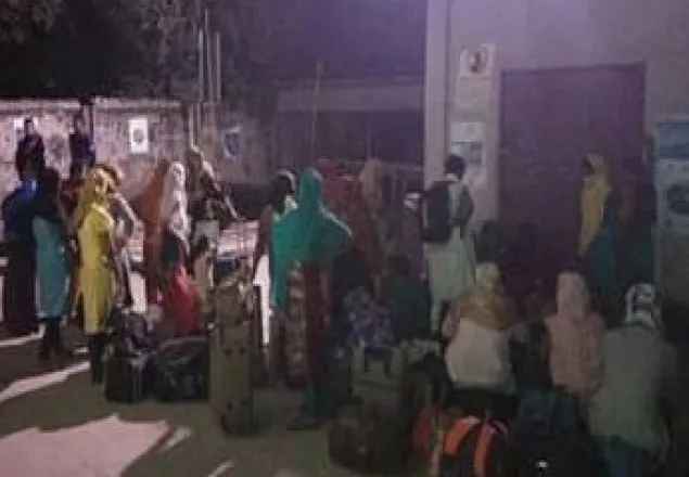 ফেরত এসেছে ভারতে পাচার হওয়া ২৭ নারী ও শিশু