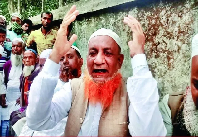 নোয়াখালীতে কান্নার রোল, ১৩ লাশ দাফন