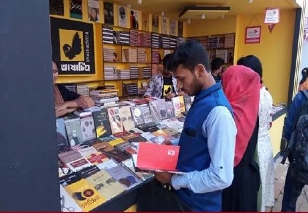 সময় বাড়লো বইমেলার