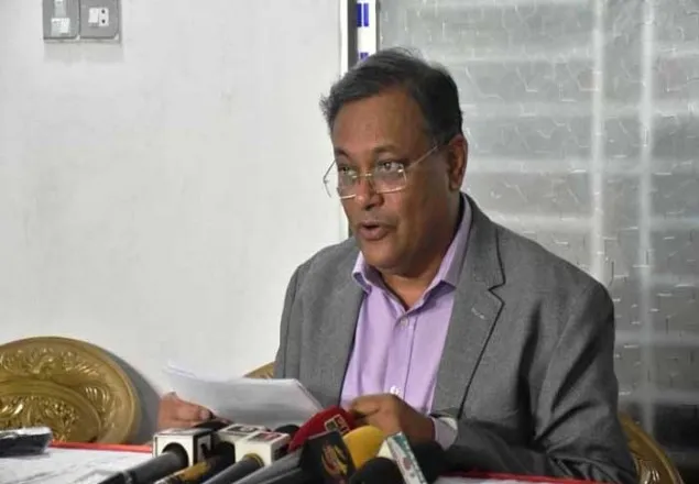 ছুটিতে মানুষ বাড়ি গিয়েছিল, তাই ভোট কম : তথ্যমন্ত্রী