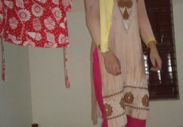 গোয়ালন্দে কলেজছাত্রীর আত্মহত্যা