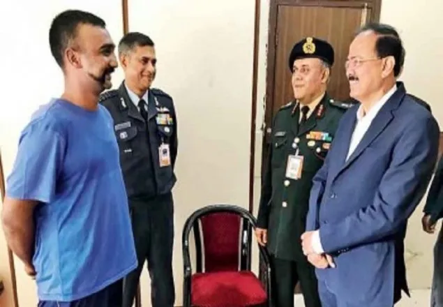 অভিনন্দনের শরীরে মাইক্রোচিপ পায়নি ভারত