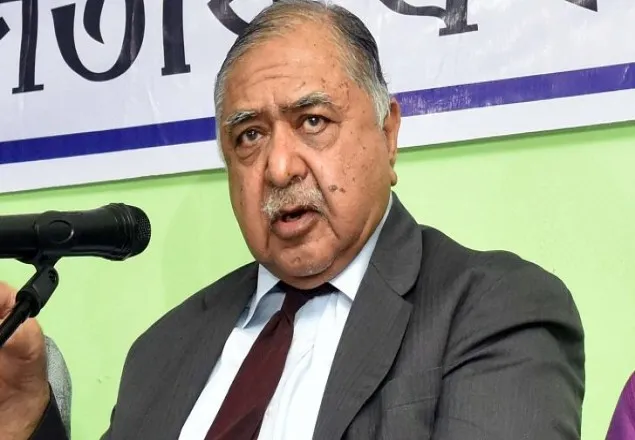 যারা গরু-ছাগলের মত বিক্রি হয় তারা দালাল হিসেবে পরিচিত: ড. কামাল