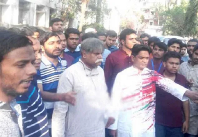 ঢাবিতে আন্দোলনের মুখে পদত্যাগে বাধ্য হলেন ড. মিজানুর রহমান