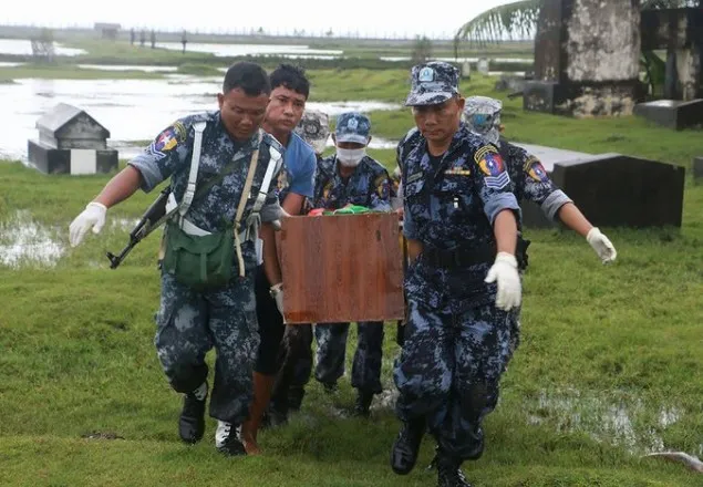 রাখাইনে বৌদ্ধ বিদ্রোহীদের হামলায় ৯ পুলিশ নিহত