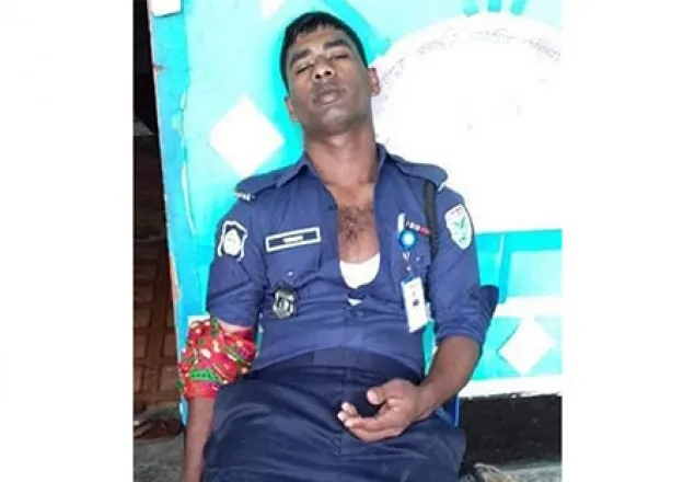 হবিগঞ্জে ২ কেন্দ্রে ভোট বন্ধ, ব্যালট পেপার ছিনতাই