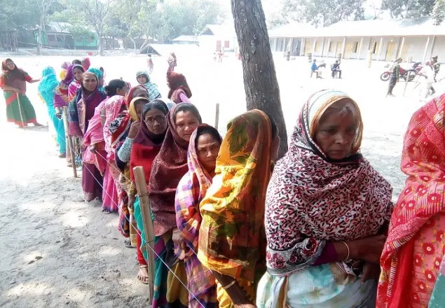 লালমনিরহাটে শান্তিপূর্ণভাবে চলছে ভোটগ্রহণ
