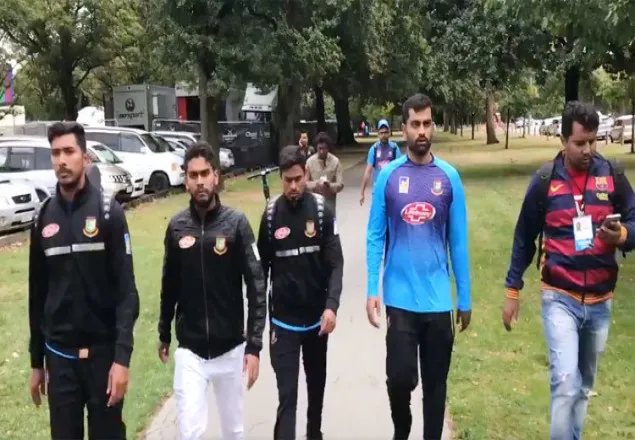 নিউজিল্যান্ডে মসজিদে হামলা, অল্পের জন্য রক্ষা পেল টাইগাররা