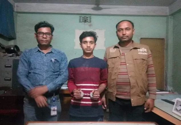 গোবিন্দগন্জে ১০৫ পিস ইয়াবাসহ যুবক আটক