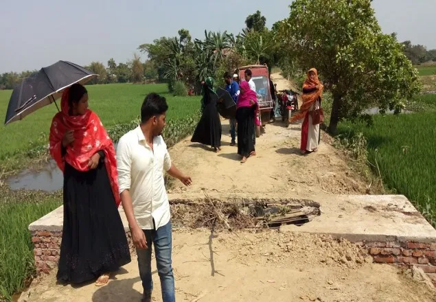 নির্মাণের ১০ দিন না যেতেই ভেঙে গেল কালভার্ট!