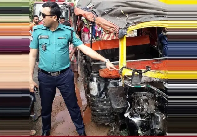 বরিশালে বাস-মাহেন্দ্র মুখোমুখি সংঘর্ষ, নিহত ৫