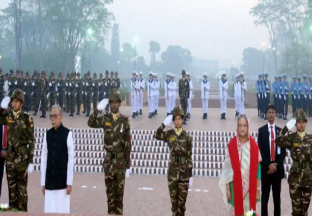 স্বাধীনতা দিবসে স্মৃতিসৌধে রাষ্ট্রপতি-প্রধানমন্ত্রীর শ্রদ্ধা