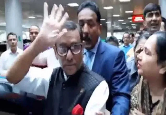 হাসপাতাল ছাড়লেন কাদের