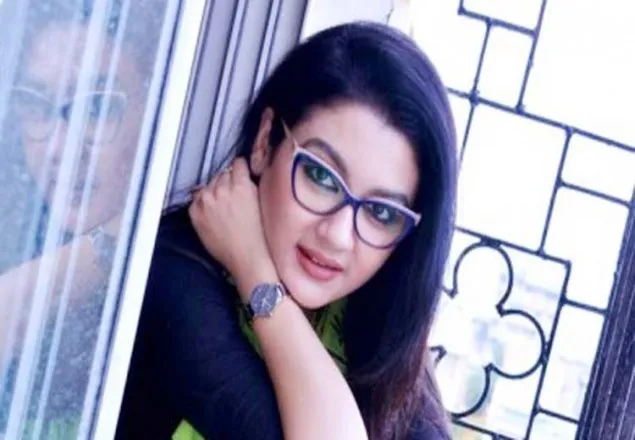 কলকাতায় জয়ার ‘কণ্ঠ’