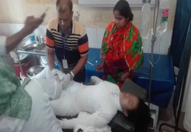 বোরকা পরে নুসরাতের গায়ে আগুন দেয় ৪ জন