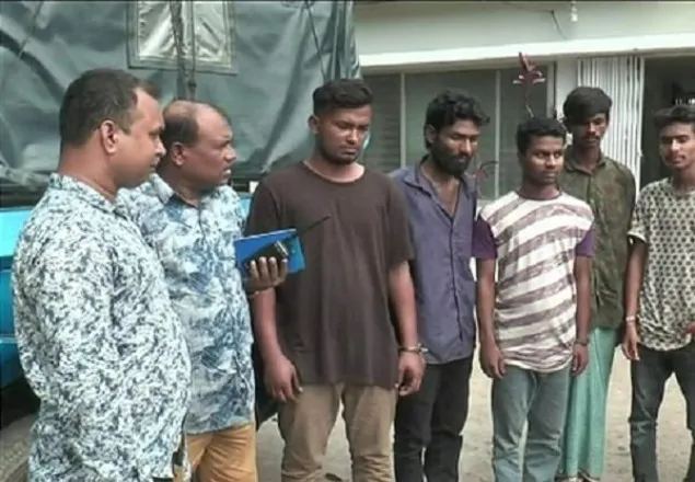 স্বামীকে আটকে রেখে গৃহবধূকে তিন দফা গণধর্ষণ