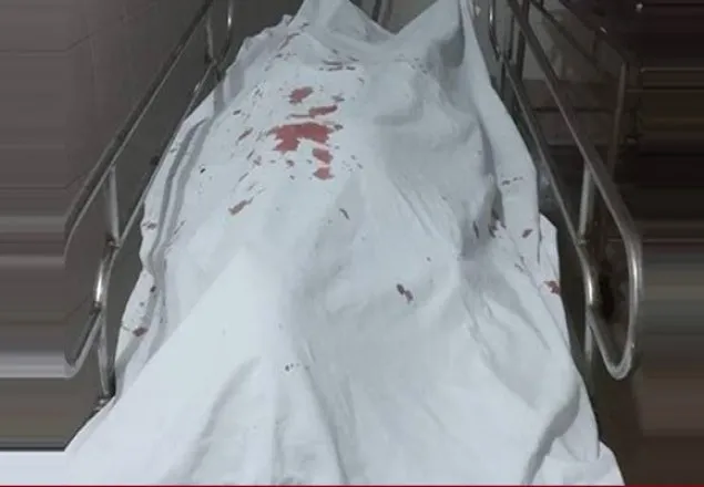 সাভারে প্রকাশ্যে যুবককে কুপিয়ে হত্যা