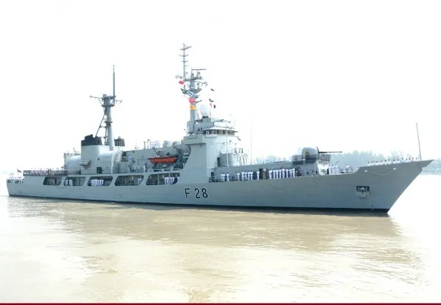 দেশে ফিরেছে বাংলাদেশ নৌবাহিনী যুদ্ধজাহাজ