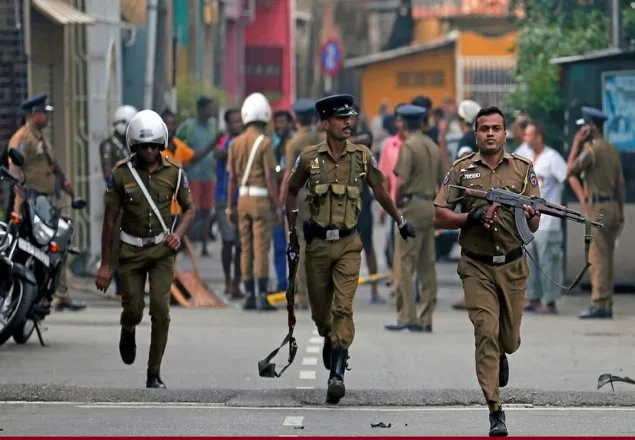 শ্রীলঙ্কায় সন্দেহভাজন ‘জঙ্গি আস্তানায়’ সেনা অভিযান, ৬ শিশুসহ নিহত ২০