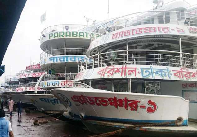 দেশের সকল রুটে নৌযান চলাচল বন্ধ