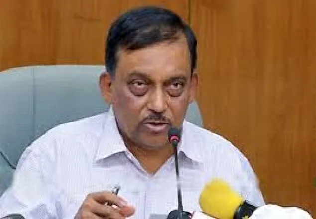 ফণীর গতি প্রকৃতি পর্যালোচনা করছি, প্রস্তুতি আছে : স্বরাষ্ট্রমন্ত্রী