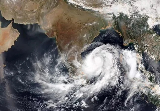 দুর্বল হয়ে সাধারণ ঝড়ে রূপ নিয়েছে ফণী