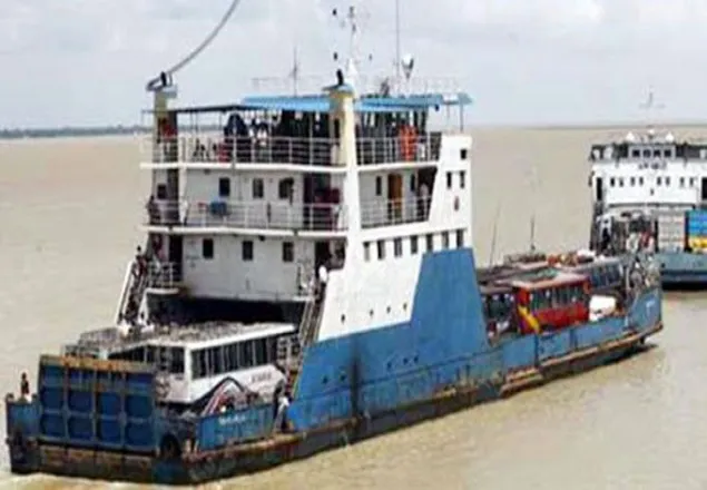 কাঁঠালবাড়ী-শিমুলিয়া রুটে নৌযান চলাচল স্বাভাবিক