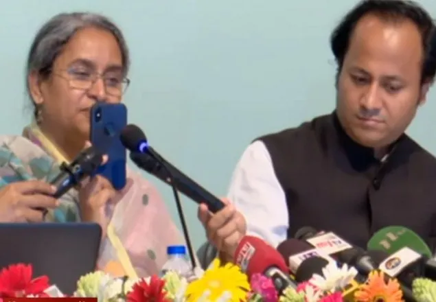 লন্ডন থেকে টেলিফোনে শিক্ষার্থীদের শুভেচ্ছা জানিয়েছেন প্রধানমন্ত্রী