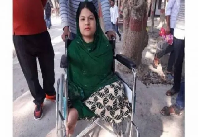 এক পায়ে লিখে জিপিএ-৫ পেলো তামান্না