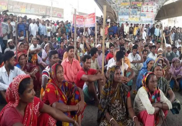 যাত্রাবাড়ীতে পাটকলশ্রমিকদের অবরোধ