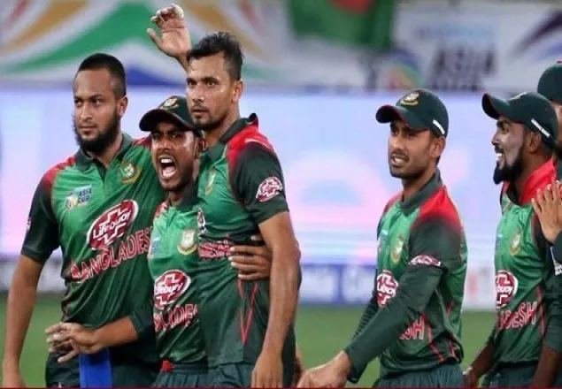 বাংলাদেশের বিপক্ষে ব্যাট করছে ওয়েস্ট ইন্ডিজ 