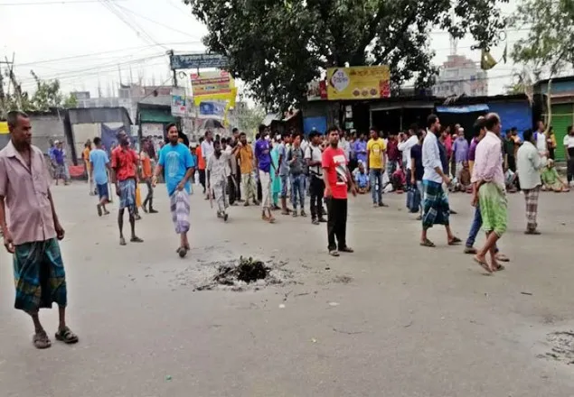 ডেমরায় আজও সড়ক অবরোধ