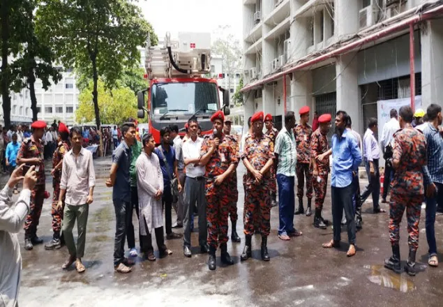 সচিবালয়ে অগ্নি নির্বাপণ প্রশিক্ষণ