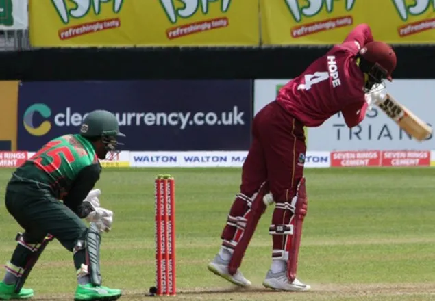 বাংলাদেশের বিপক্ষে উড়ন্ত সূচনা উইন্ডিজের