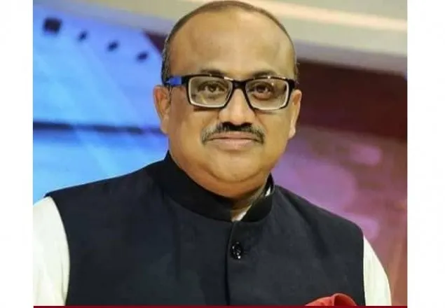 স্বাস্থ্য প্রতিমন্ত্রী এখন তথ্য প্রতিমন্ত্রী 