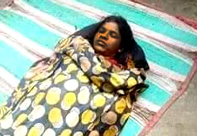 পরকীয়া ফাঁস, আখ ক্ষেতে কাকি-ভাতিজার আত্মহত্যা